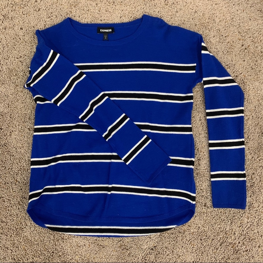 Blue Long Sleeve Sweater With Black and White